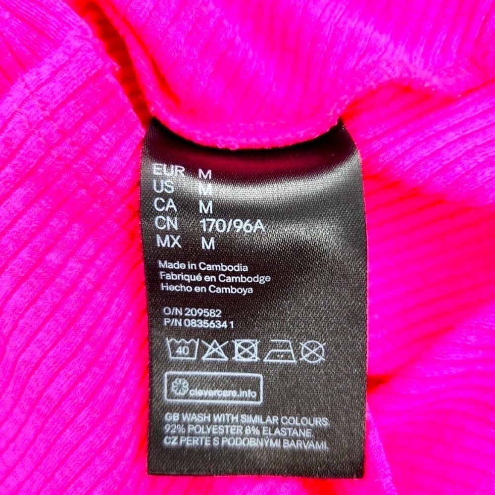 DIVIDED H&M Pink long sleeve crop top size M. - Picture 5 of 5